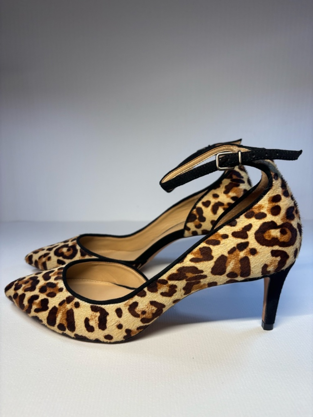 Antonio Melani Leopard Print Calf Hair Ankle Strap Heels S 8.5 Pointed Toe Pumps - Picture 8 of 13